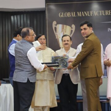 Sandeep Choudhary facilitated with Global Business achiever award