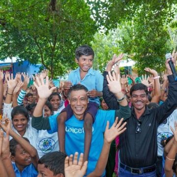 UNICEF’s India representative danced the ‘Shammi’ way in Kondagaon